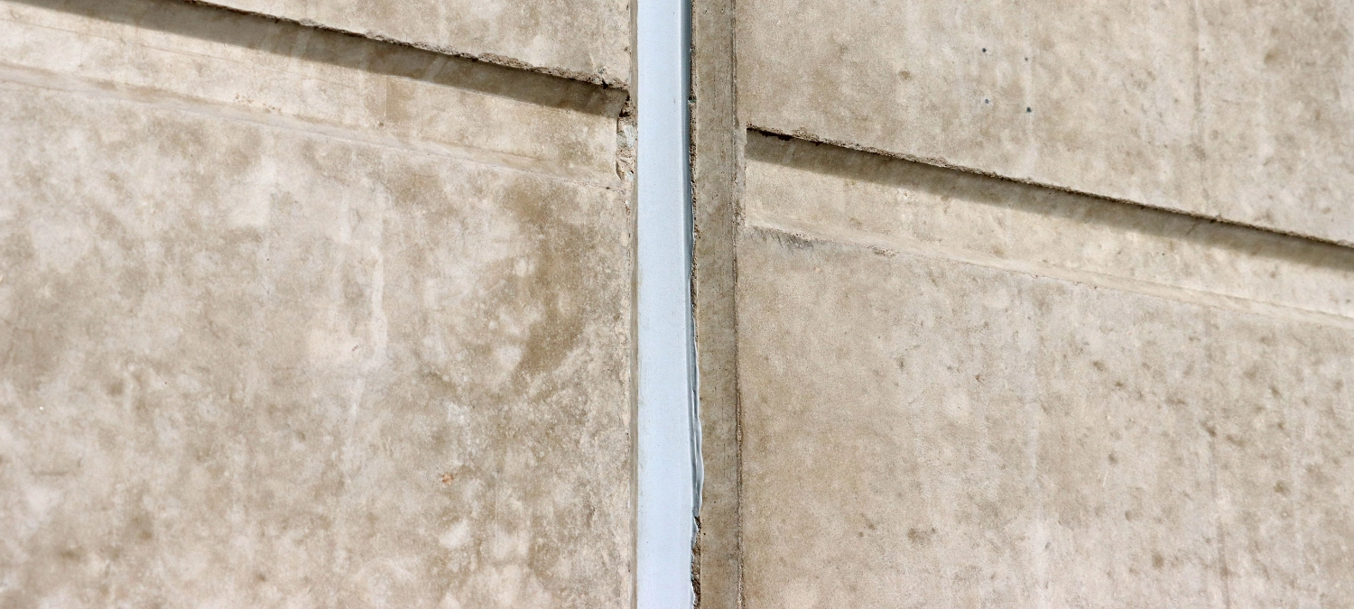 1-a-photo-of-silicone-sealant-in-a-concrete-joint